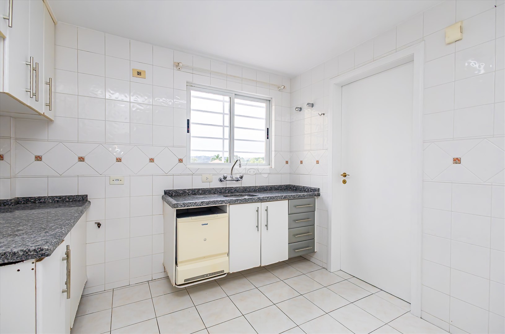 Casa à venda em Ahú, Curitiba — Toyo Imóveis - Curitiba/PR