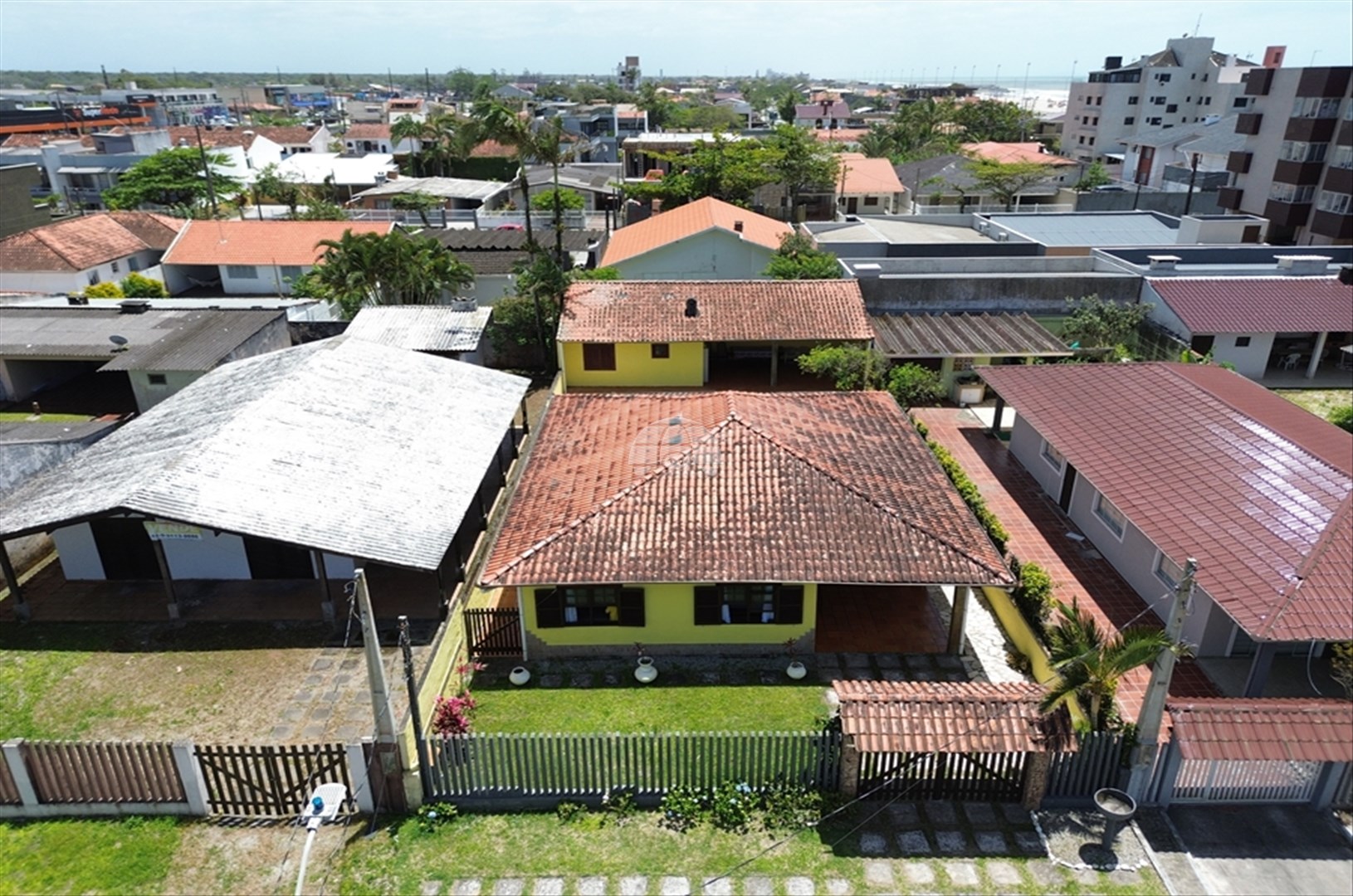 Casa à venda em Balneario Flamingo, Matinhos — Portal Chave Fácil