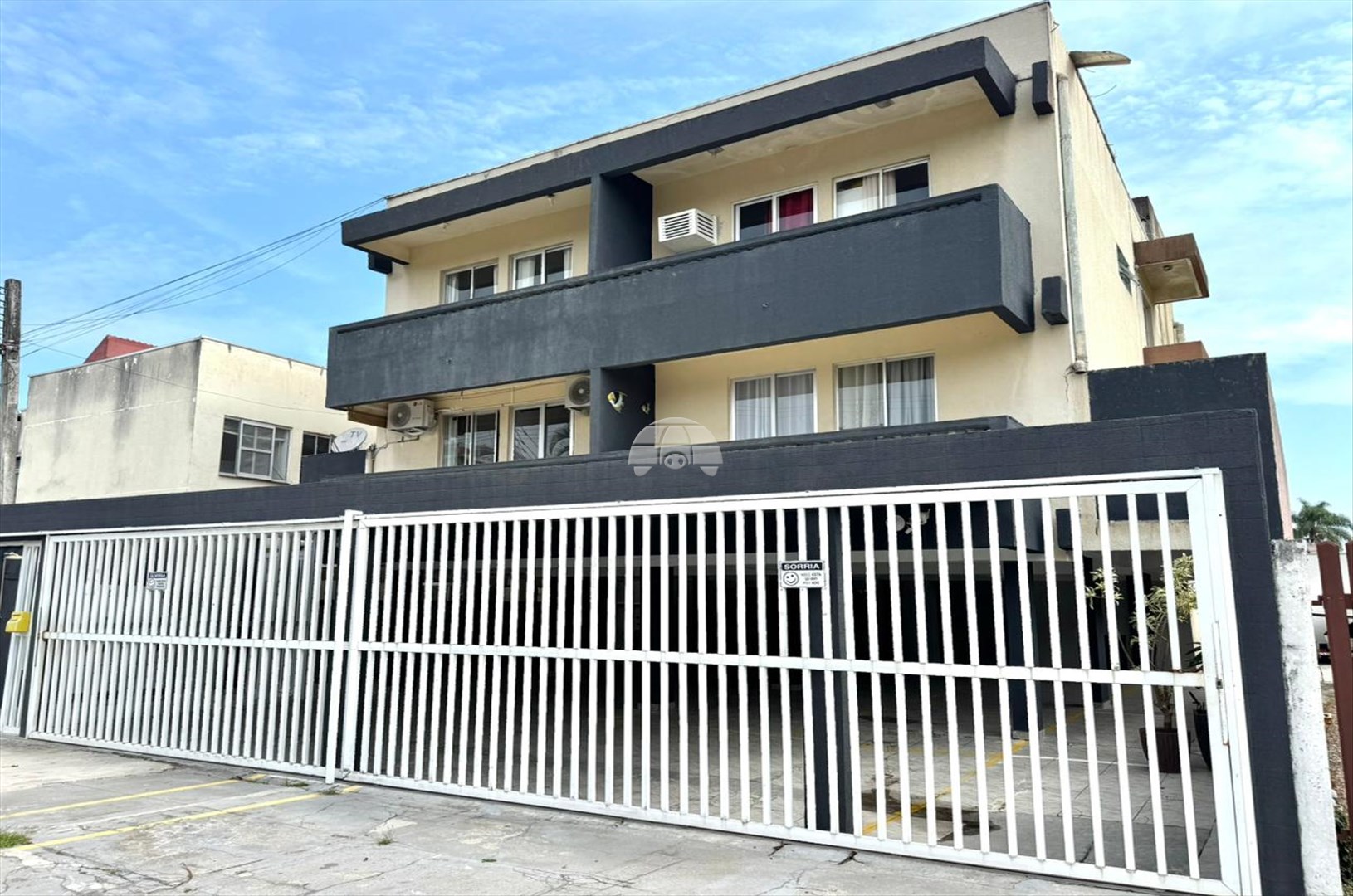 Apartamento à venda em Caioba, Matinhos — Portal Chave Fácil