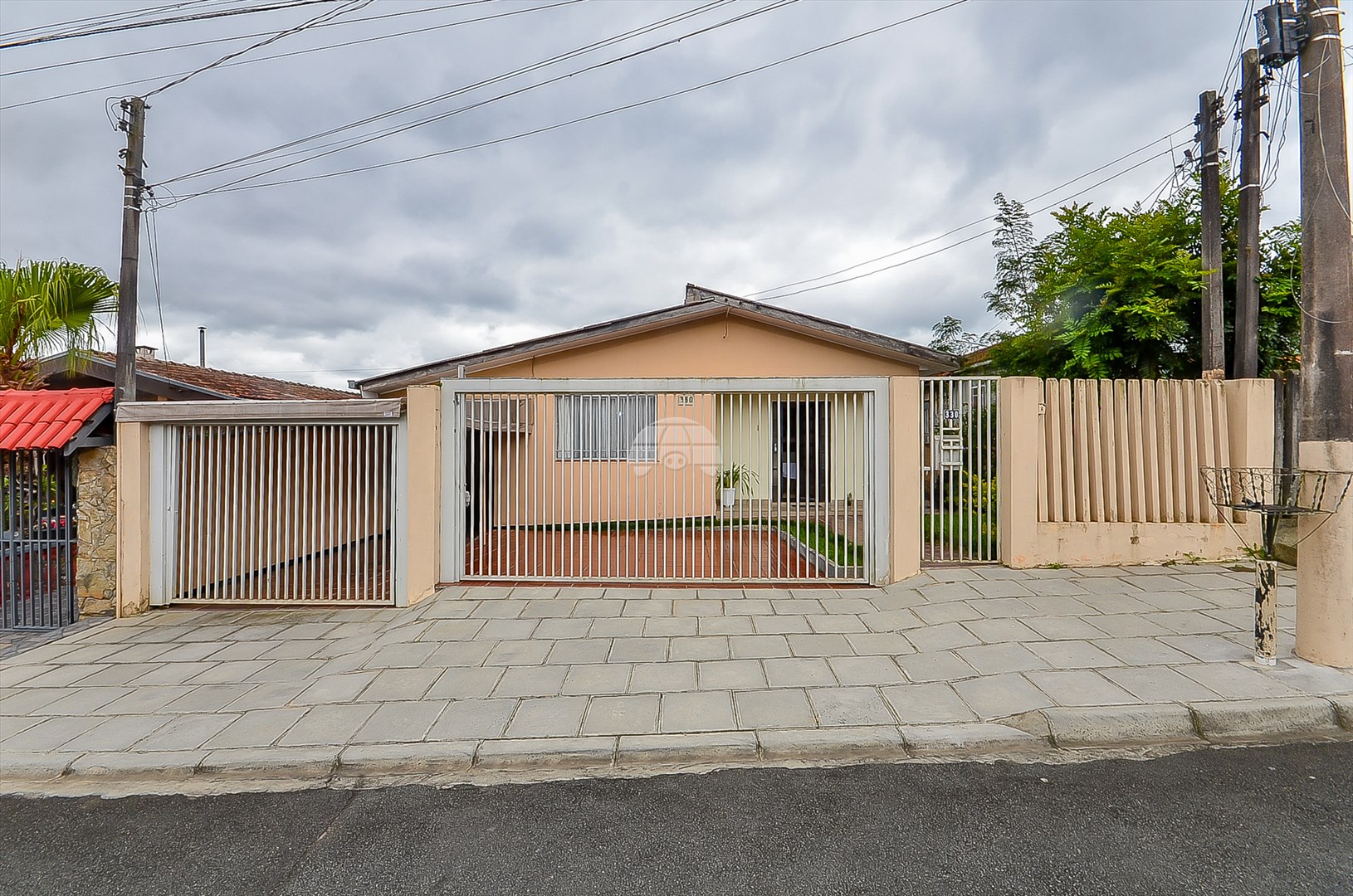 Casa à venda em Santa Felicidade, Curitiba — Portal Chave Fácil