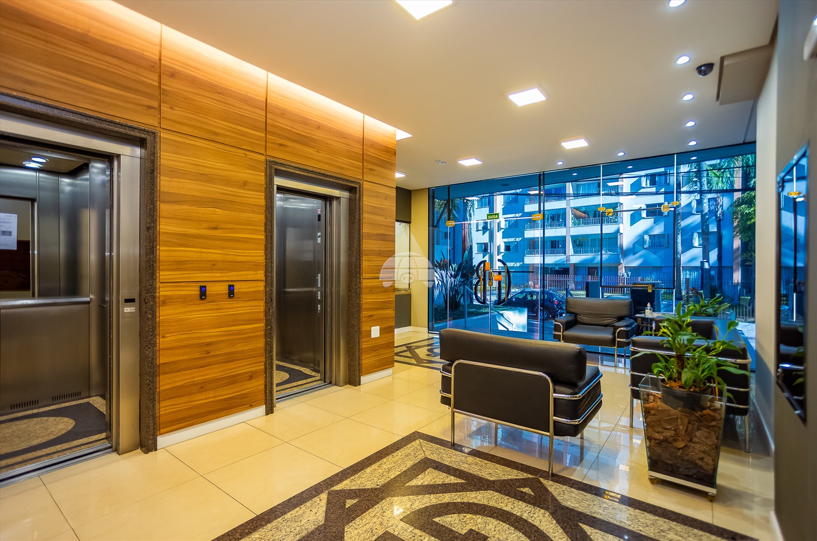 Sala/Conjunto Comercial à venda em Centro Cívico, Curitiba — Portal Chave Fácil