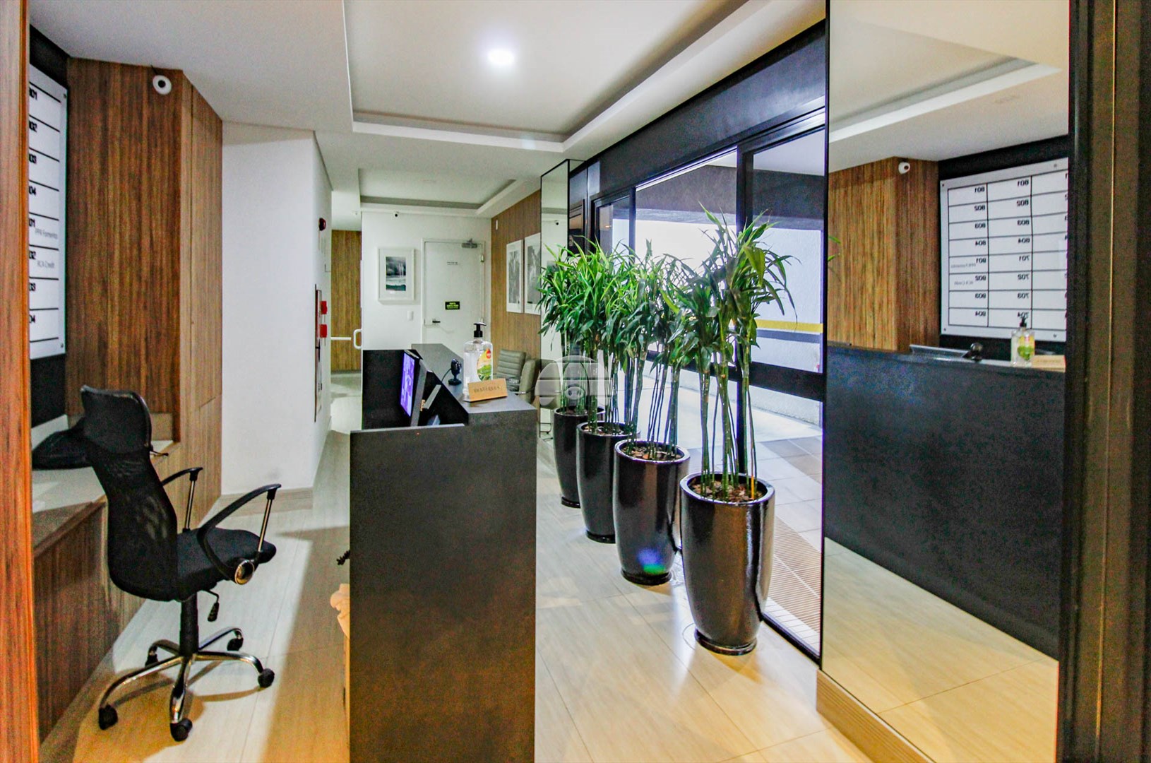 Sala/Conjunto Comercial para alugar em Centro, Curitiba — Portal Chave Fácil