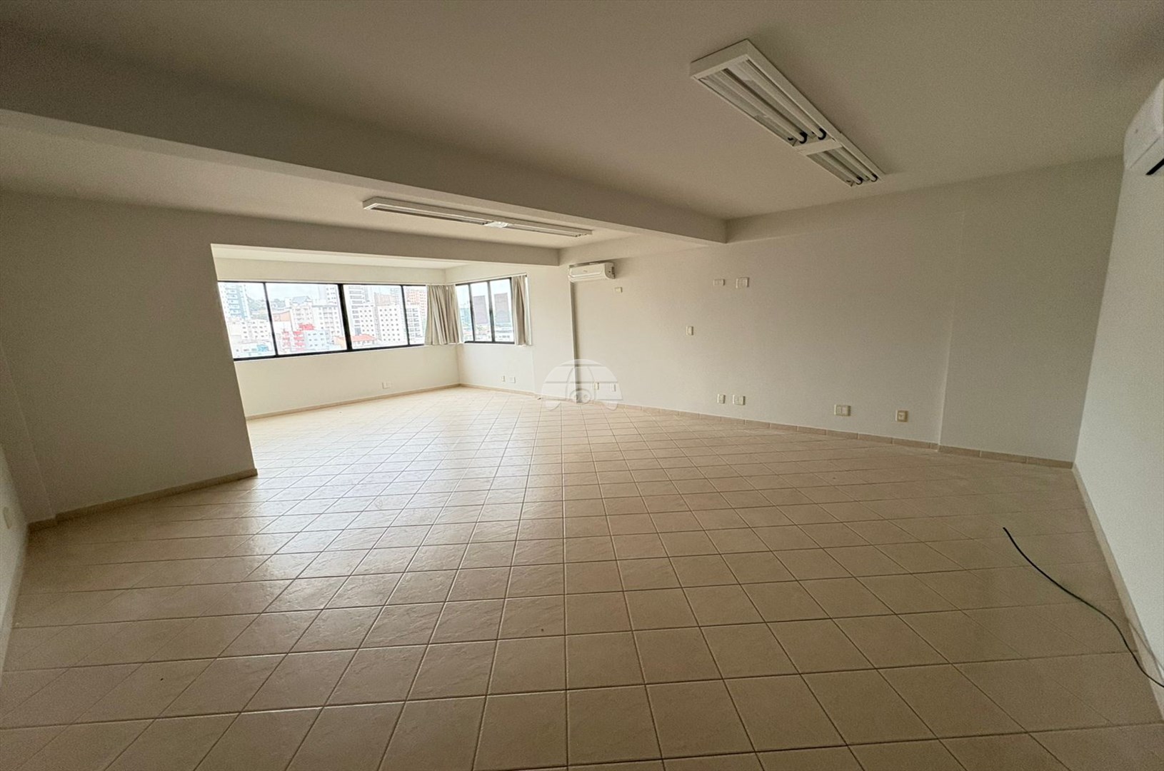 Sala/Conjunto Comercial para alugar em Centro, Pato Branco — Portal Chave Fácil