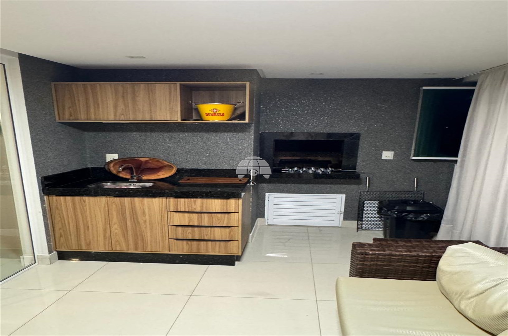 Apartamento à venda em Meia Praia, Itapema — Portal Chave Fácil