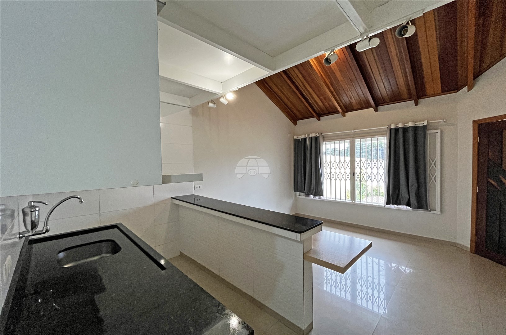 Casa para alugar em Cachoeira, Curitiba — Portal Chave Fácil