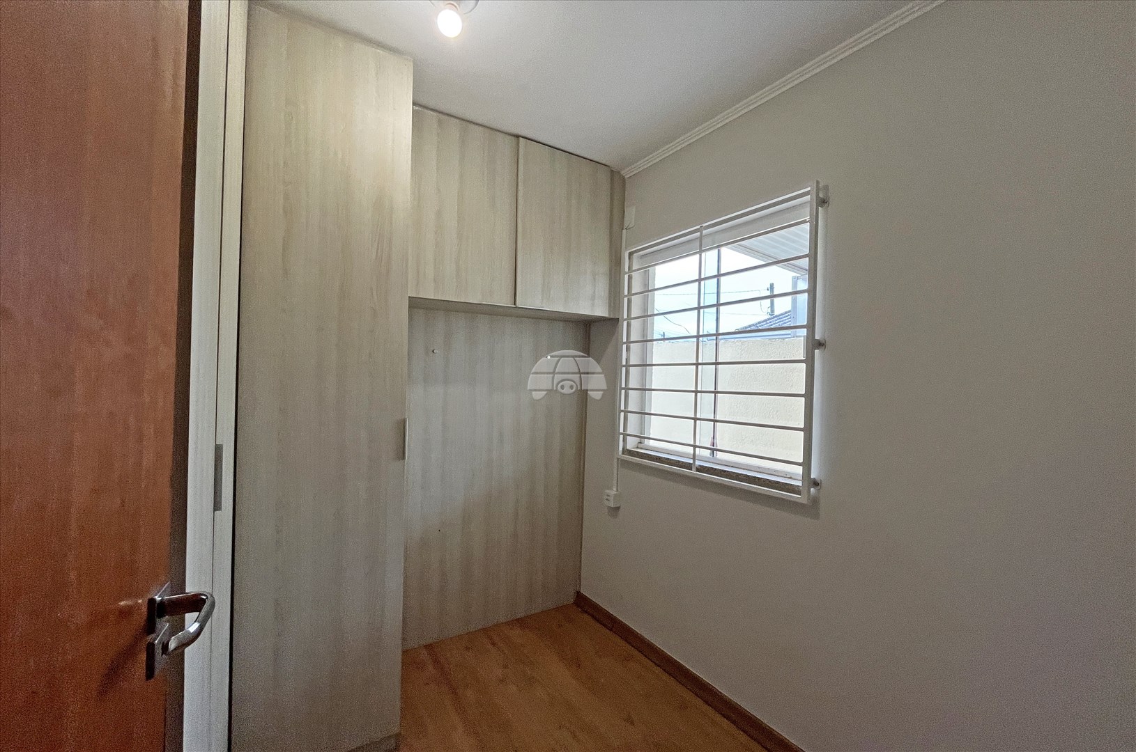 Casa para alugar em Cachoeira, Curitiba — Imobiliária Razão