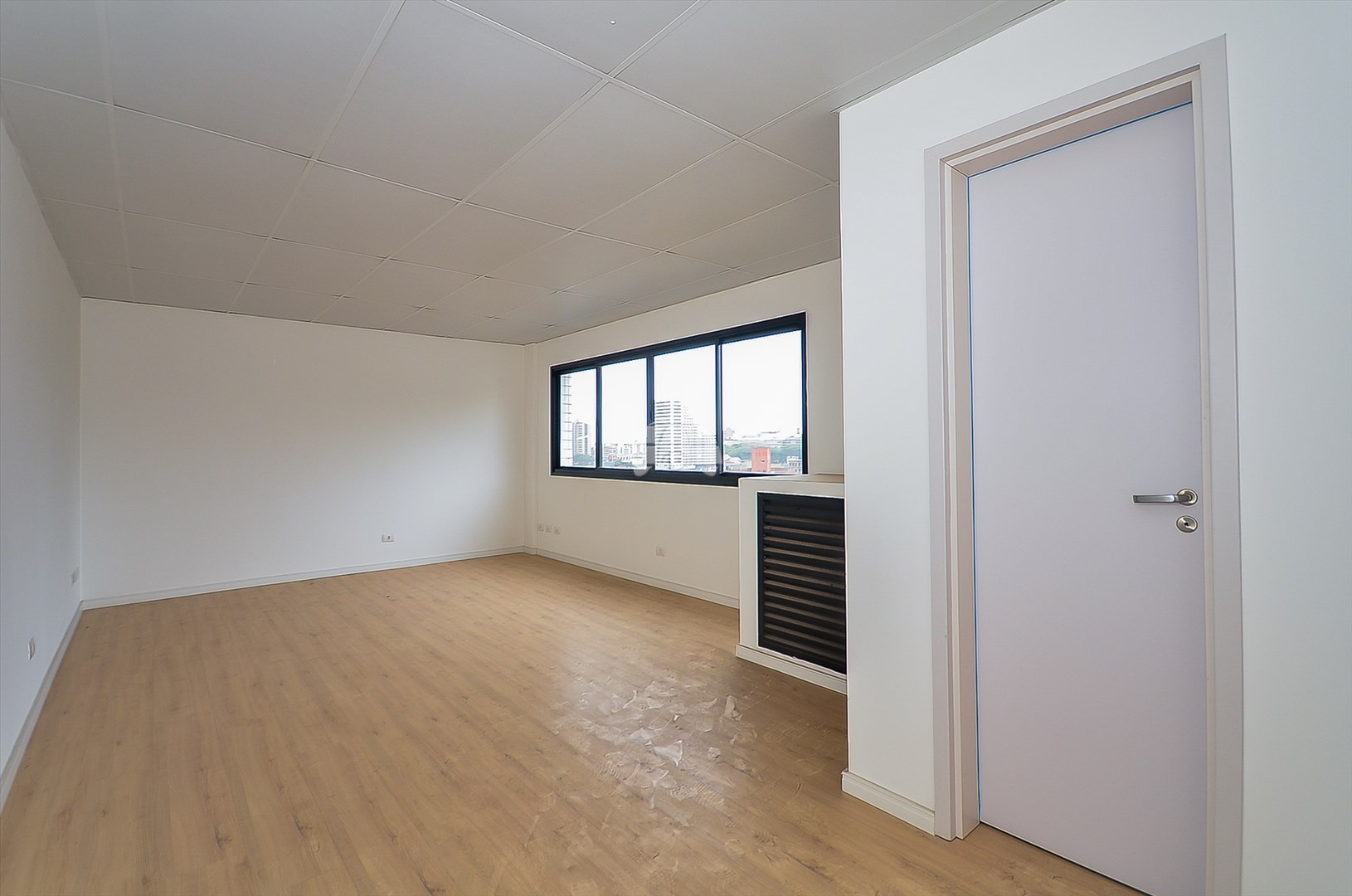 Sala/Conjunto Comercial à venda em Centro, Curitiba — Portal Chave Fácil