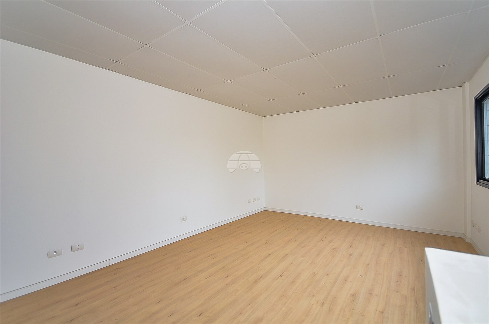Sala/Conjunto Comercial à venda em Centro, Curitiba — Portal Chave Fácil