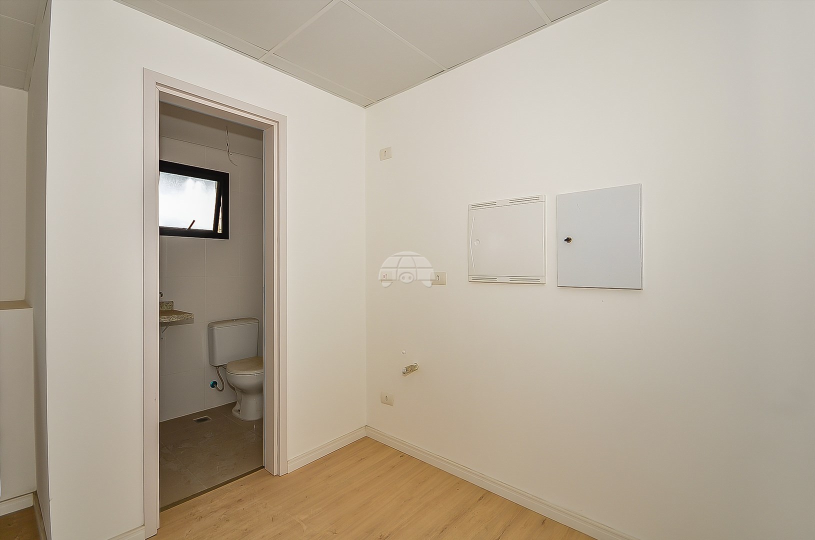 Sala/Conjunto Comercial à venda em Centro, Curitiba — TESTE 12342