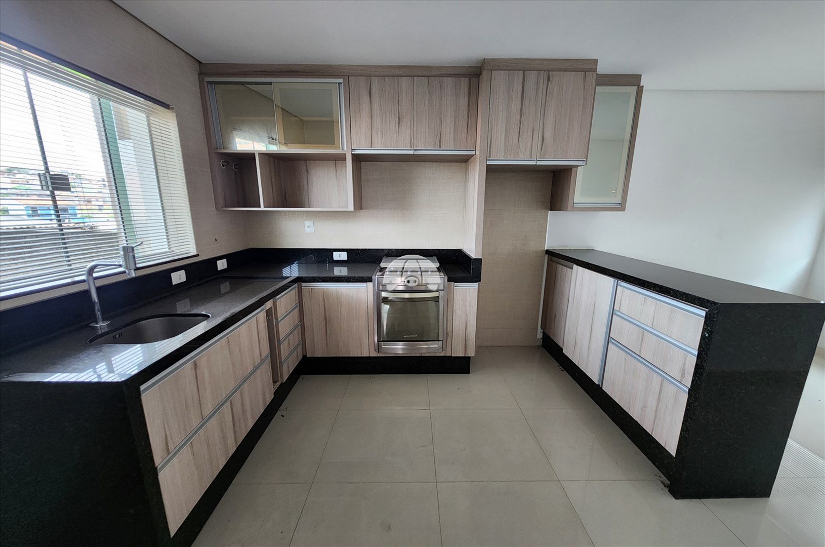 Casa à venda em Jardim Quitandinha, Colombo — Portal Chave Fácil