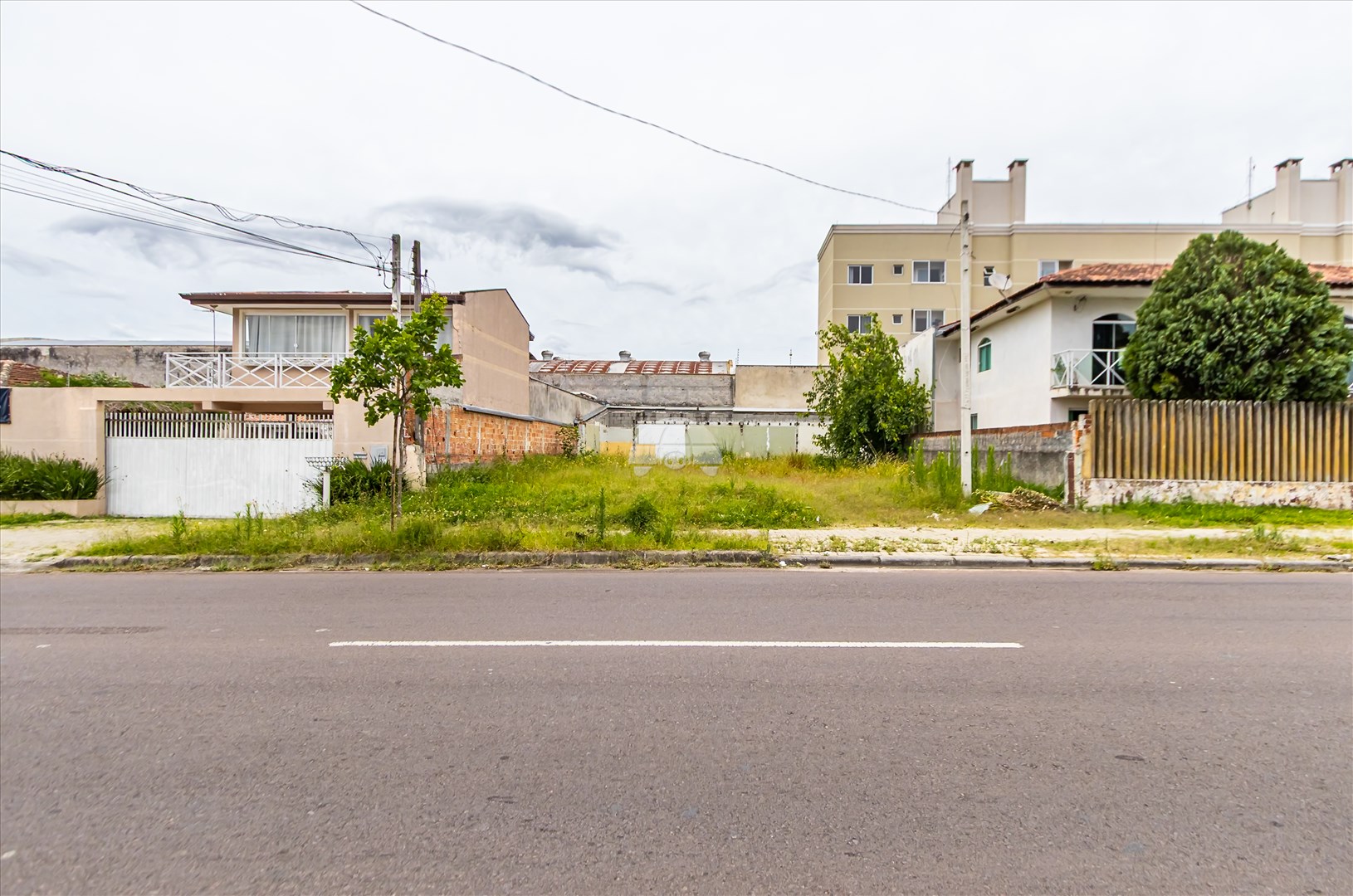 Terreno/Área à venda em Cajuru, Curitiba — Portal Chave Fácil