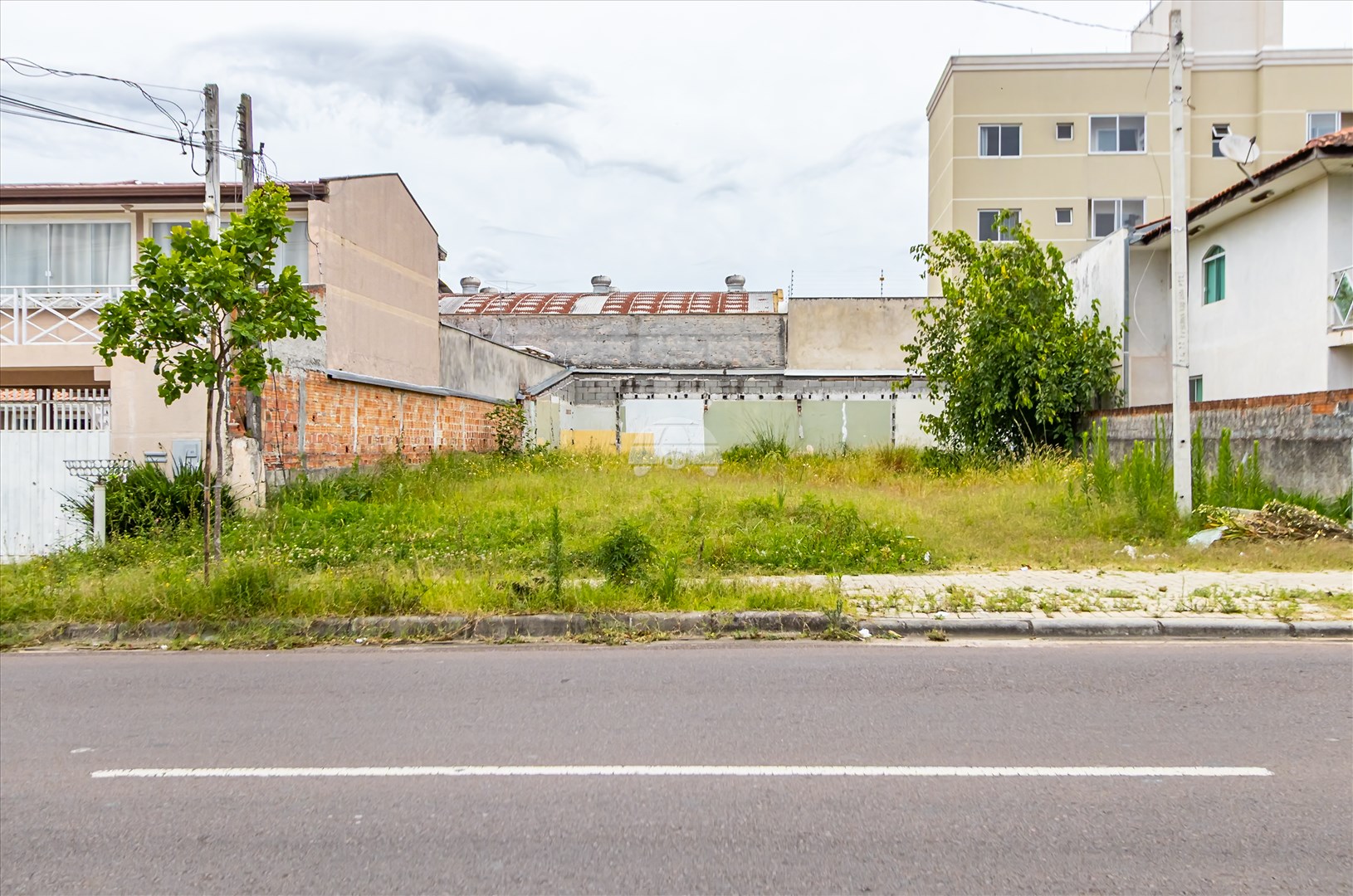 Terreno/Área à venda em Cajuru, Curitiba — Portal Chave Fácil