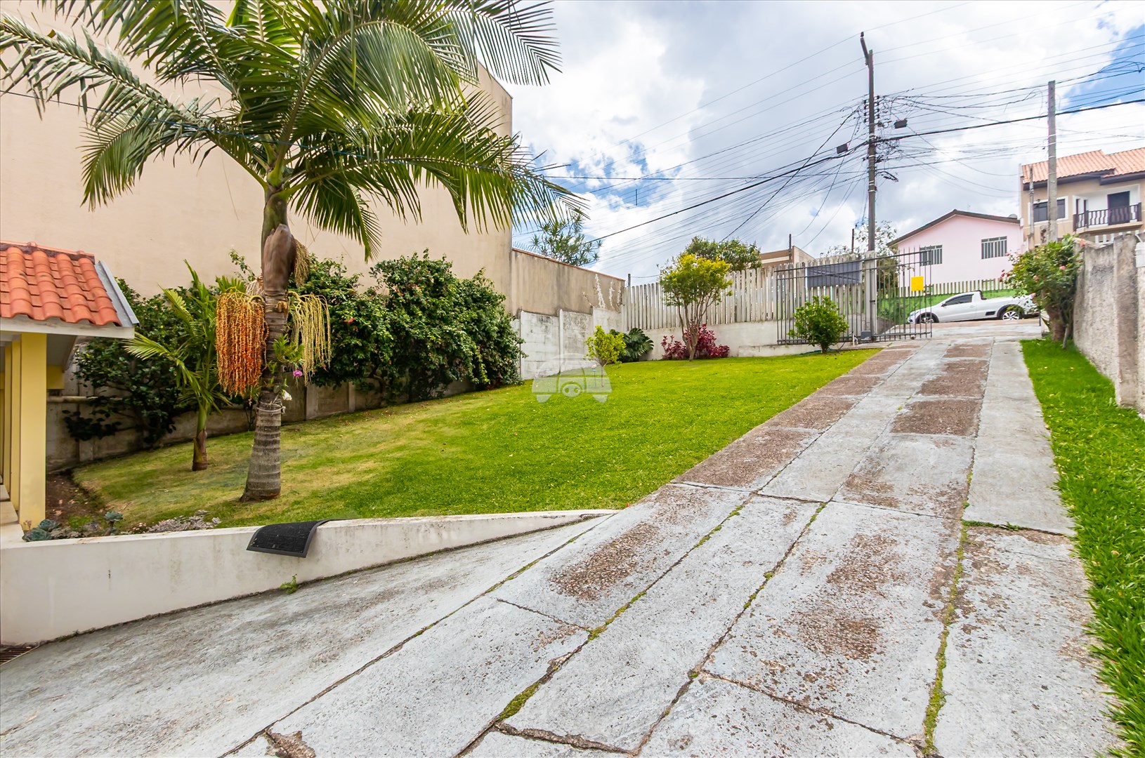 Terreno à venda em Lindóia, Curitiba — Imobiliária Cilar