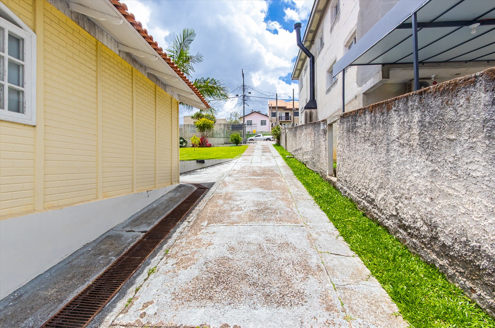 Terreno à venda em Lindóia, Curitiba — Imobiliária Cilar