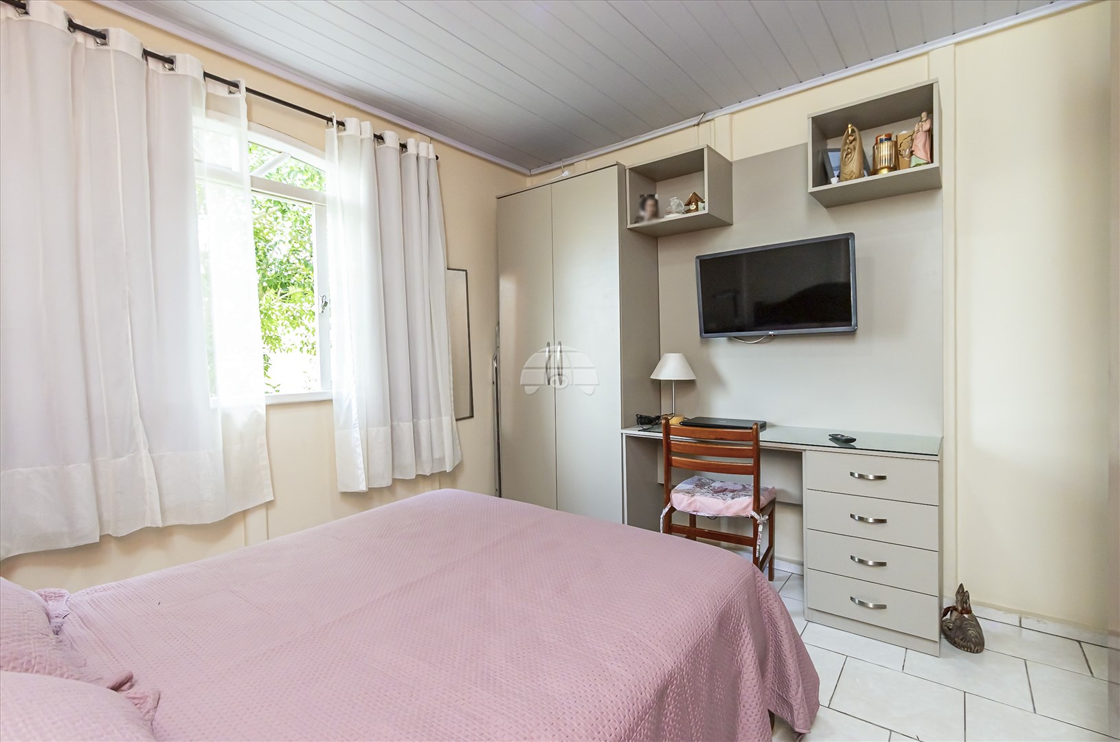 Terreno à venda em Lindóia, Curitiba — Imobiliária Cilar