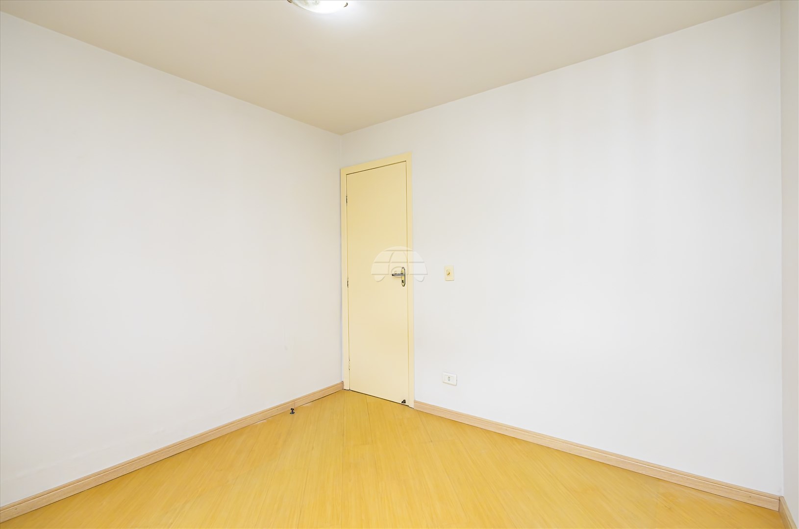 Apartamento à venda em Ahú, Curitiba — MAFI ADMINISTRADORA DE IMOVEIS LTDA