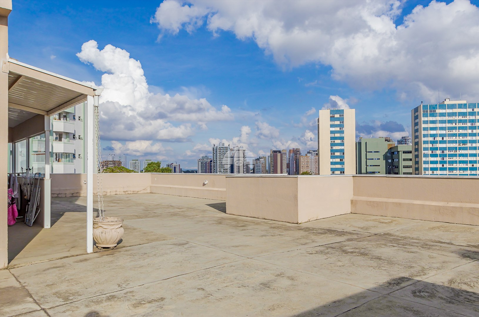 Apartamento à venda em Ahú, Curitiba — MAFI ADMINISTRADORA DE IMOVEIS LTDA