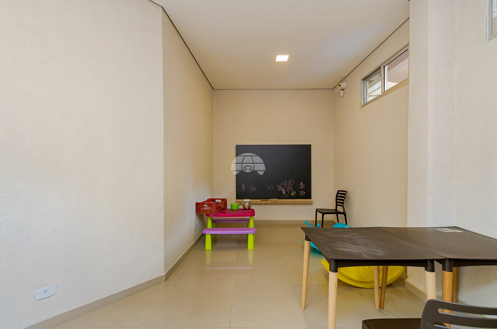 Apartamento à venda em Ahú, Curitiba — MAFI ADMINISTRADORA DE IMOVEIS LTDA
