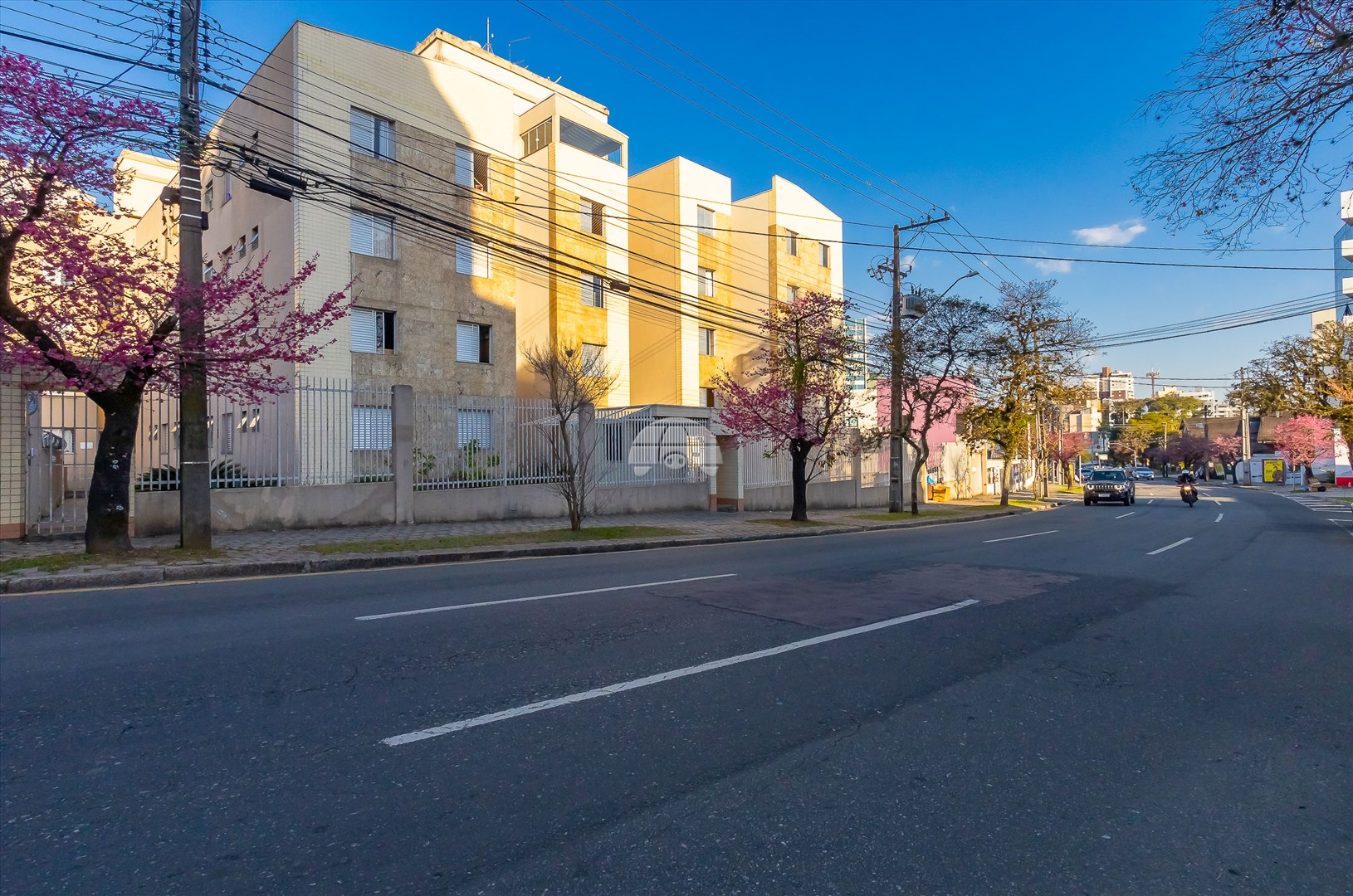 Apartamento à venda em Ahú, Curitiba — MAFI ADMINISTRADORA DE IMOVEIS LTDA