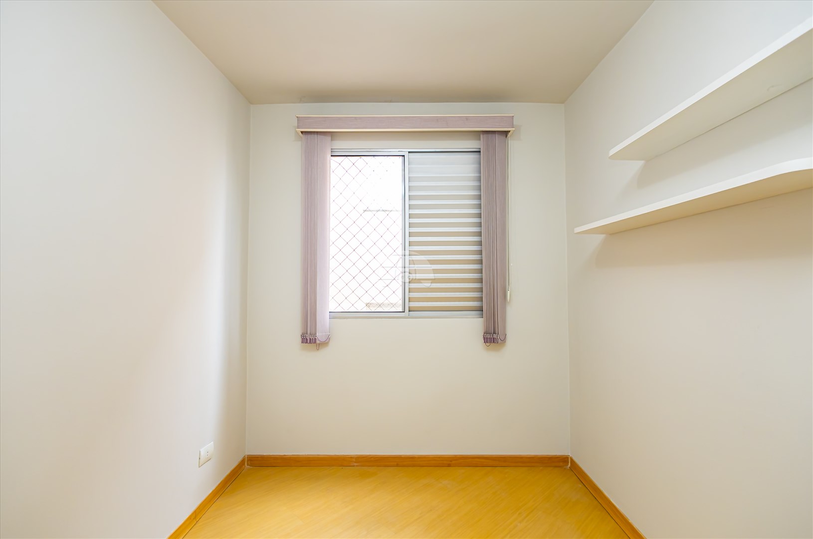 Apartamento à venda em Ahú, Curitiba — MAFI ADMINISTRADORA DE IMOVEIS LTDA