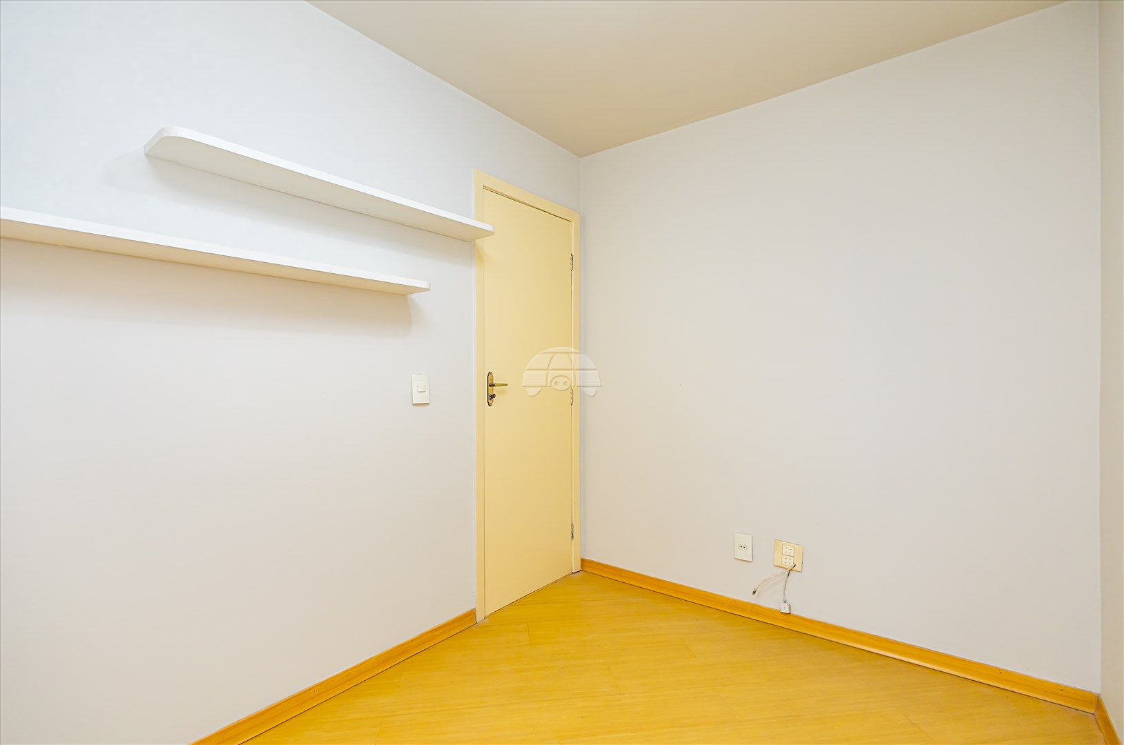 Apartamento à venda em Ahú, Curitiba — MAFI ADMINISTRADORA DE IMOVEIS LTDA