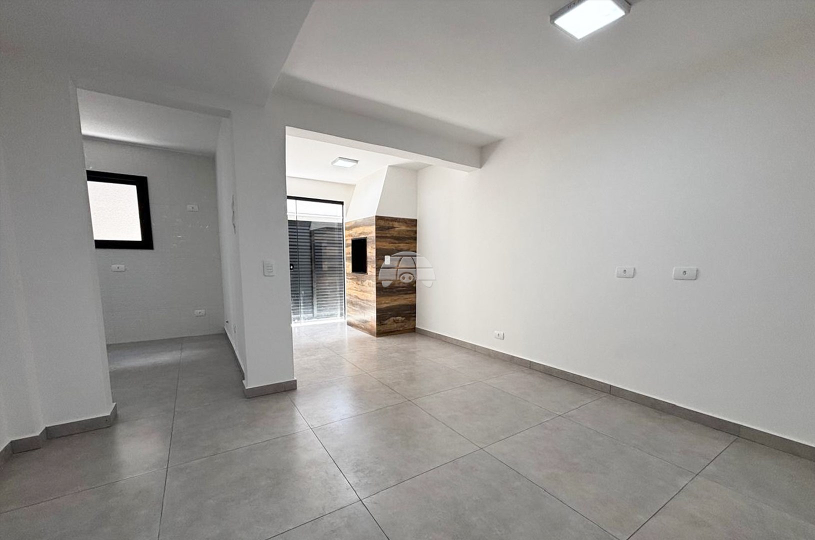Sobrado Residencial para Venda no Bairro Butiatuvinha ref. 224057 (10 / 10)