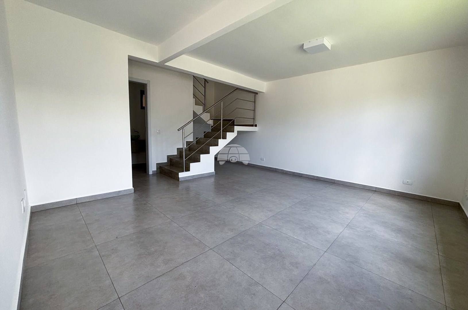 Sobrado Residencial para Venda no Bairro Butiatuvinha ref. 224057 (9 / 10)