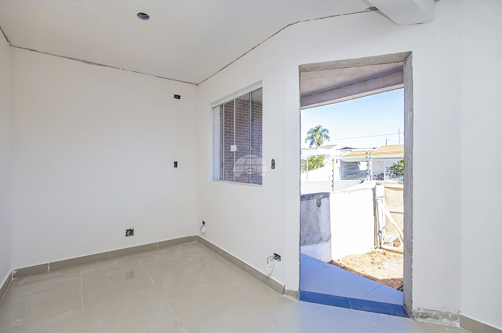 Casa à venda em Tingui, Curitiba — MAFI ADMINISTRADORA DE IMOVEIS LTDA