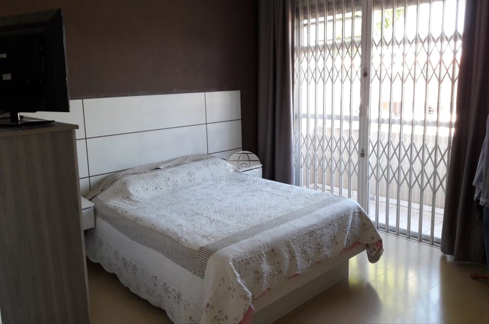 Casa à venda em Guaíra, Curitiba — TESTE 12342
