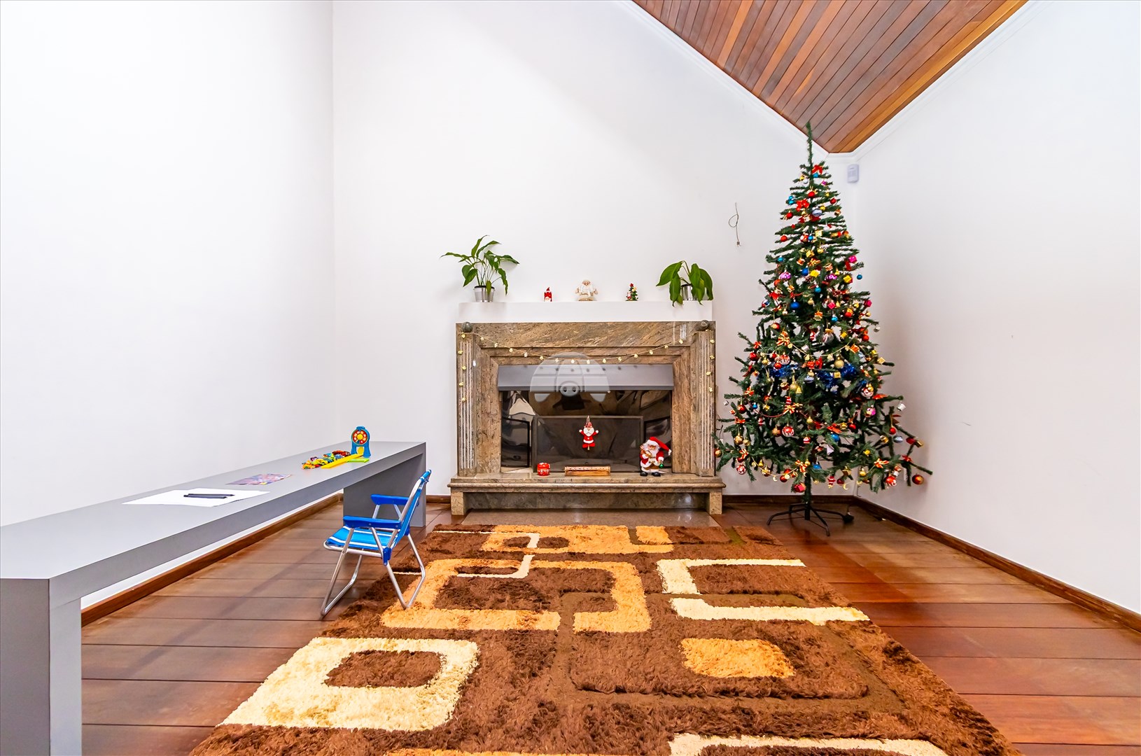 Sobrado à venda em Tarumã, Curitiba — Portal Chave Fácil
