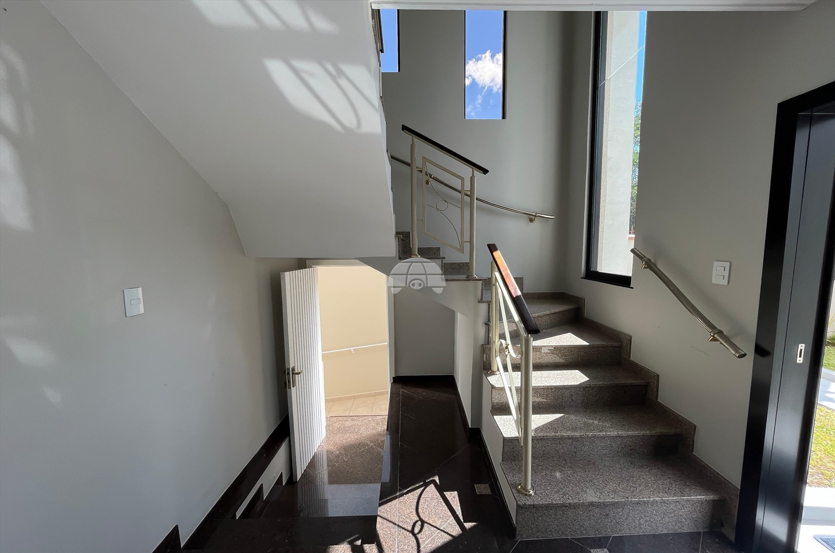 Casa para alugar em São Francisco, Curitiba — Imobiliária Cilar