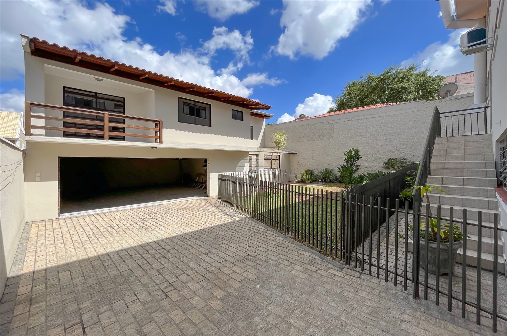 Casa para alugar em São Francisco, Curitiba — Imobiliária Cilar