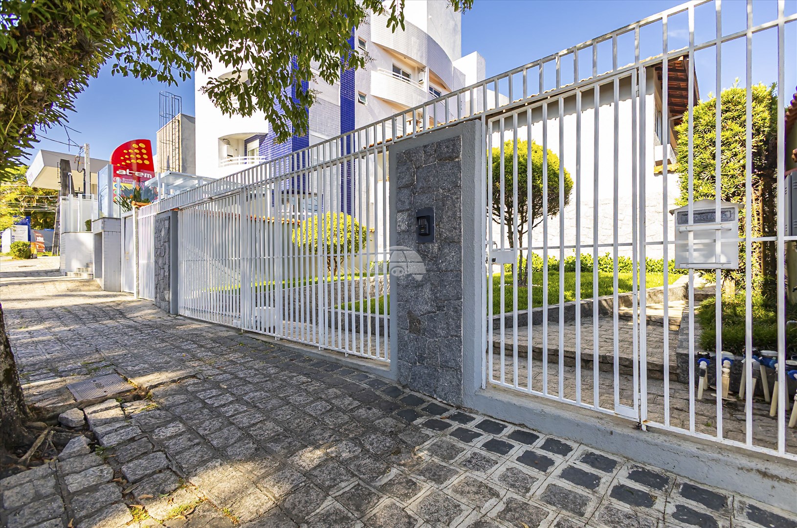 Casa à venda em São Francisco, Curitiba — Portal Chave Fácil