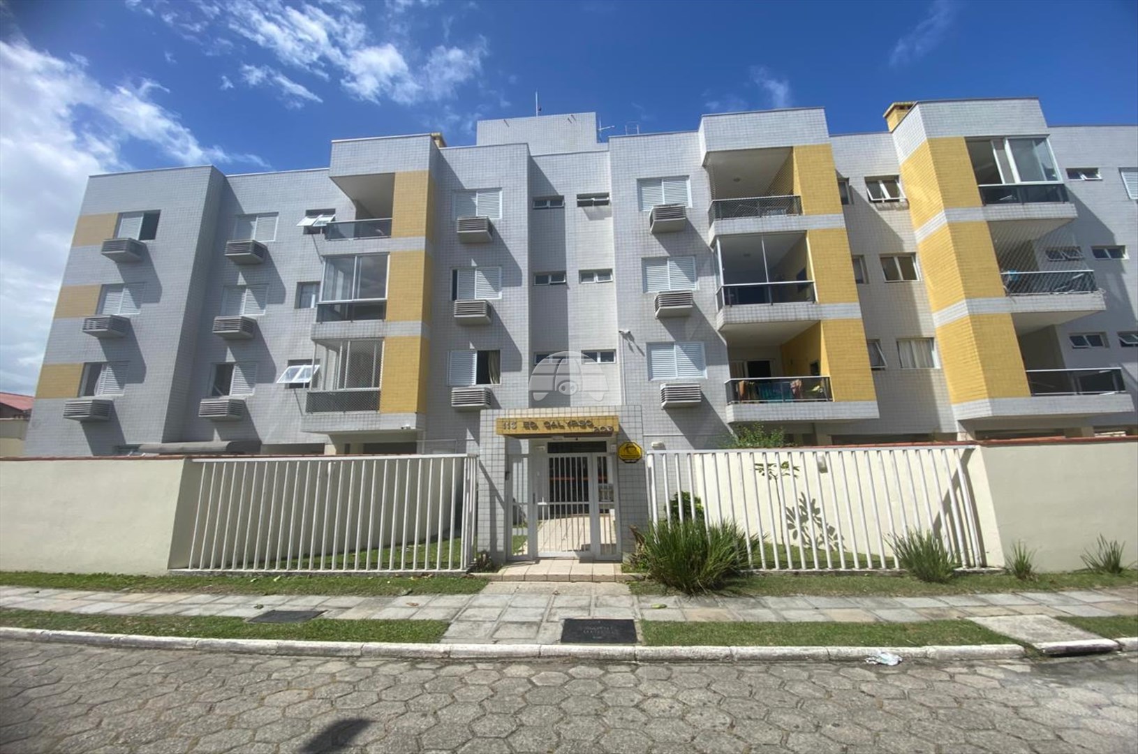 Apartamento à venda em Junara, Matinhos — Portal Chave Fácil