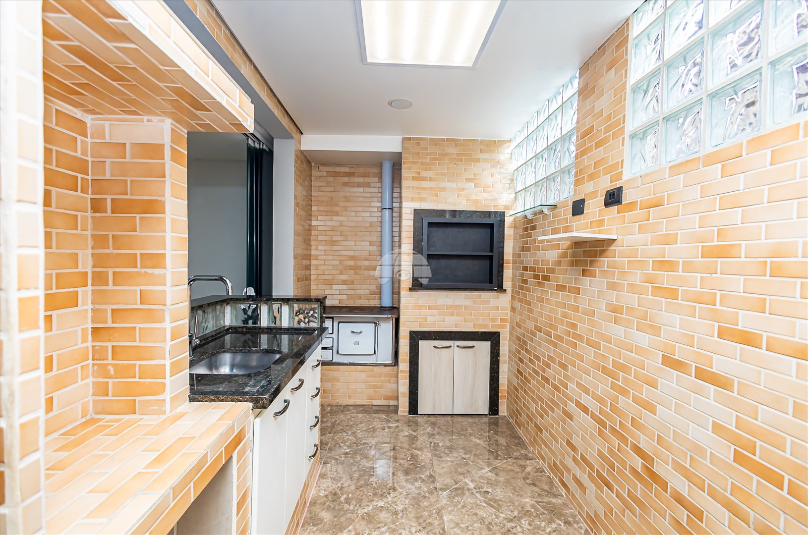 Casa à venda em Boa Vista, Curitiba — GOMES CONSULTOR IMOBILIARIO LTDA.