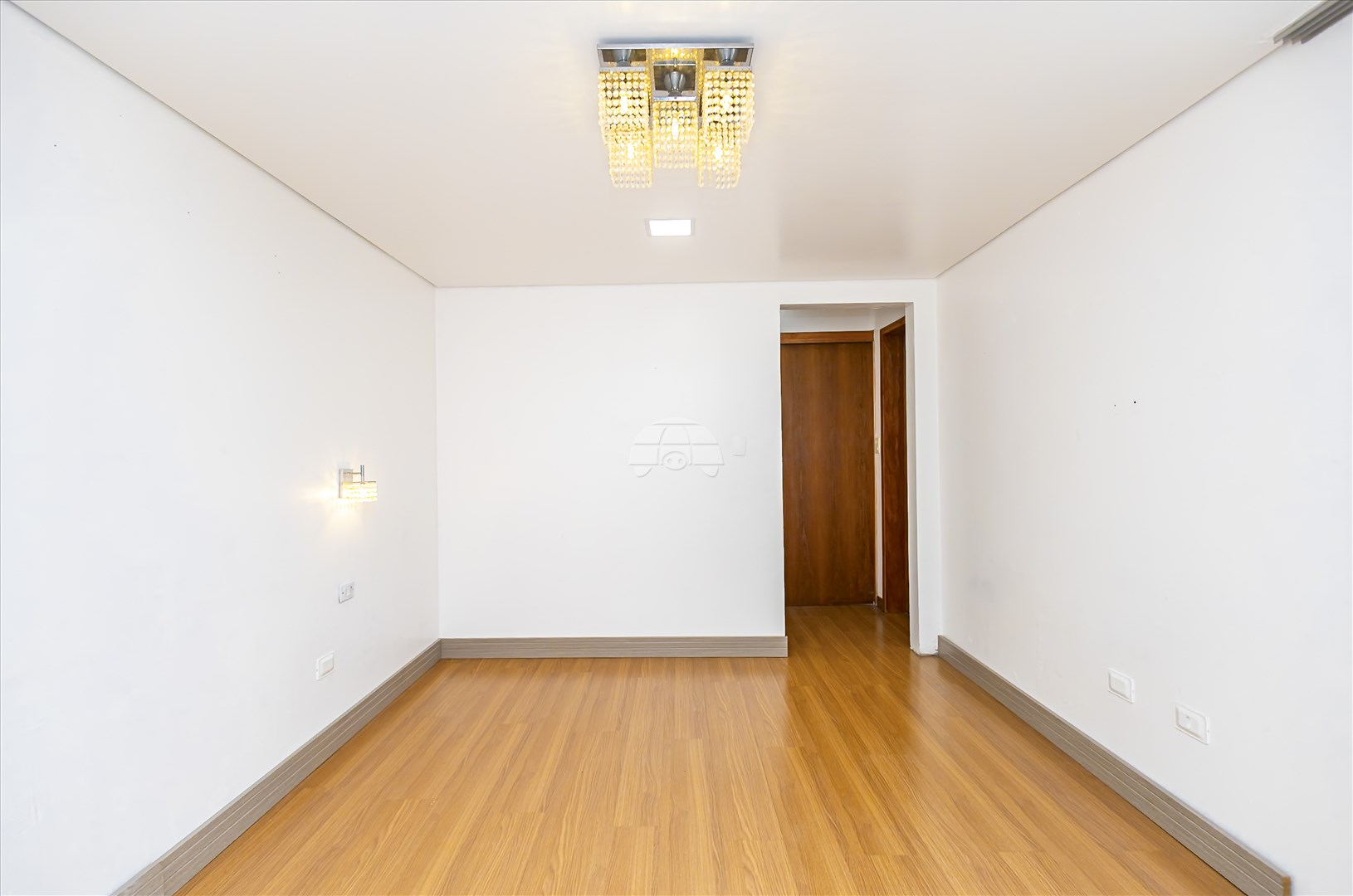 Casa à venda em Boa Vista, Curitiba — GOMES CONSULTOR IMOBILIARIO LTDA.