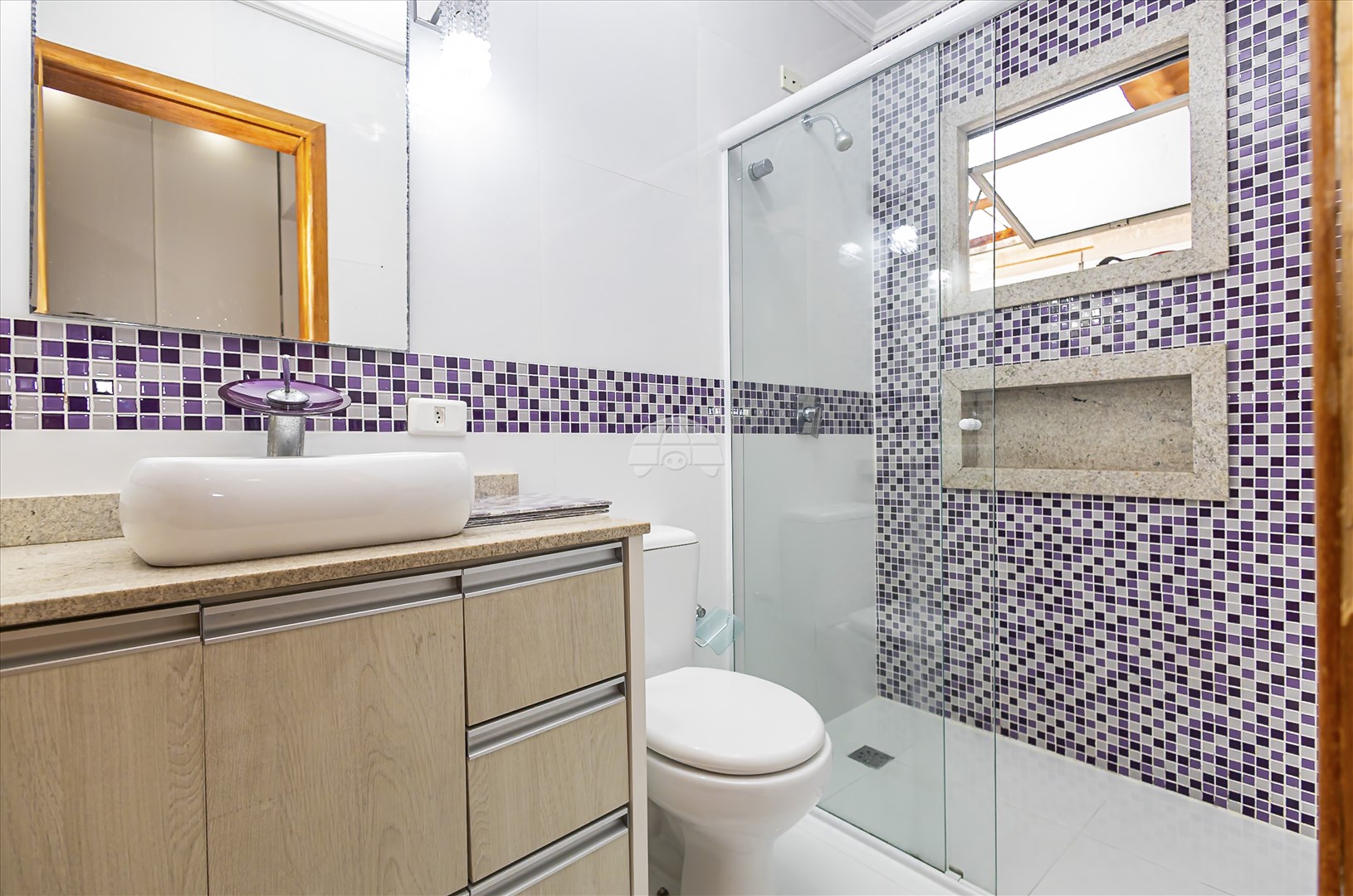 Casa à venda em Boa Vista, Curitiba — GOMES CONSULTOR IMOBILIARIO LTDA.