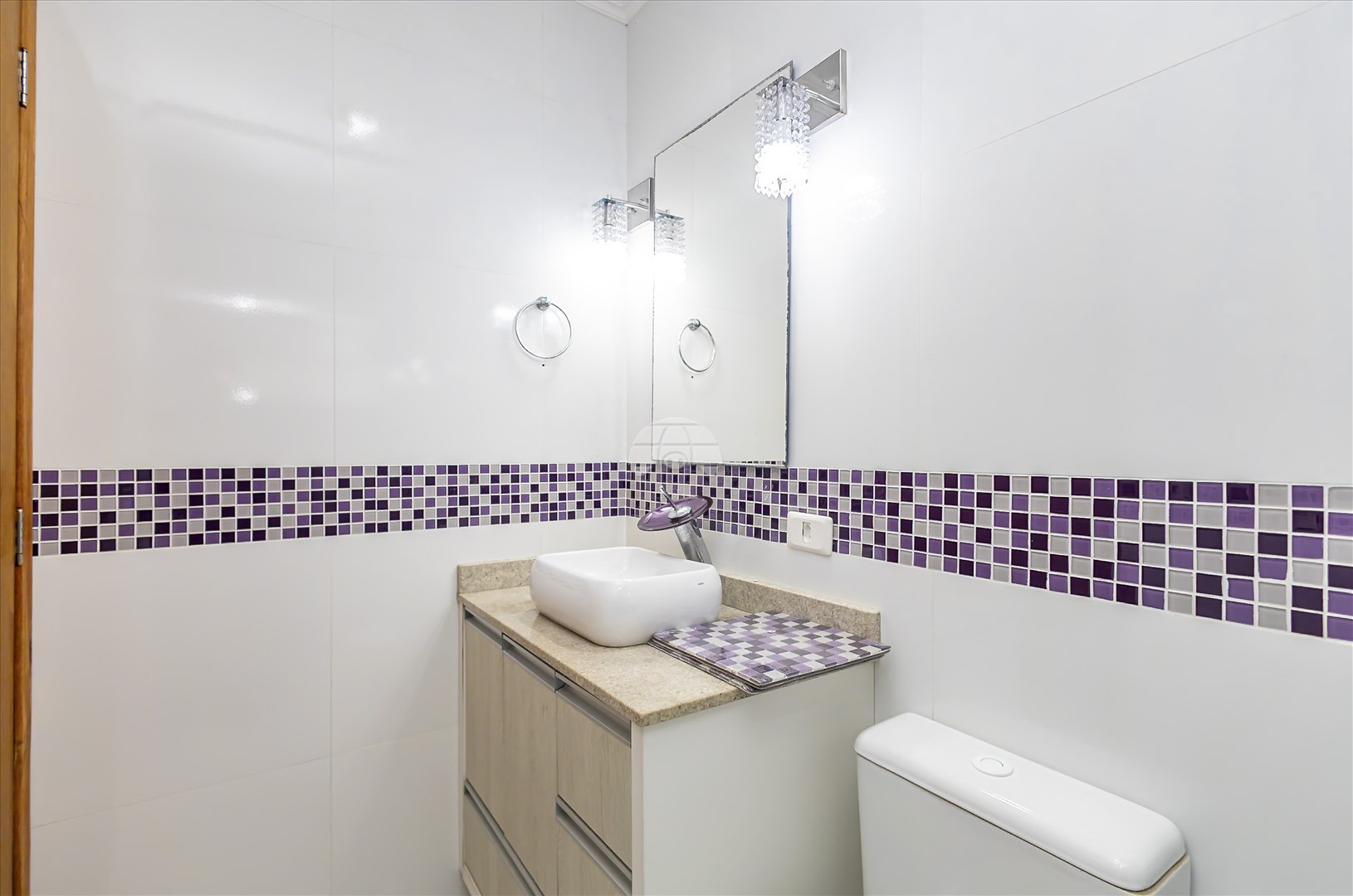 Casa à venda em Boa Vista, Curitiba — GOMES CONSULTOR IMOBILIARIO LTDA.