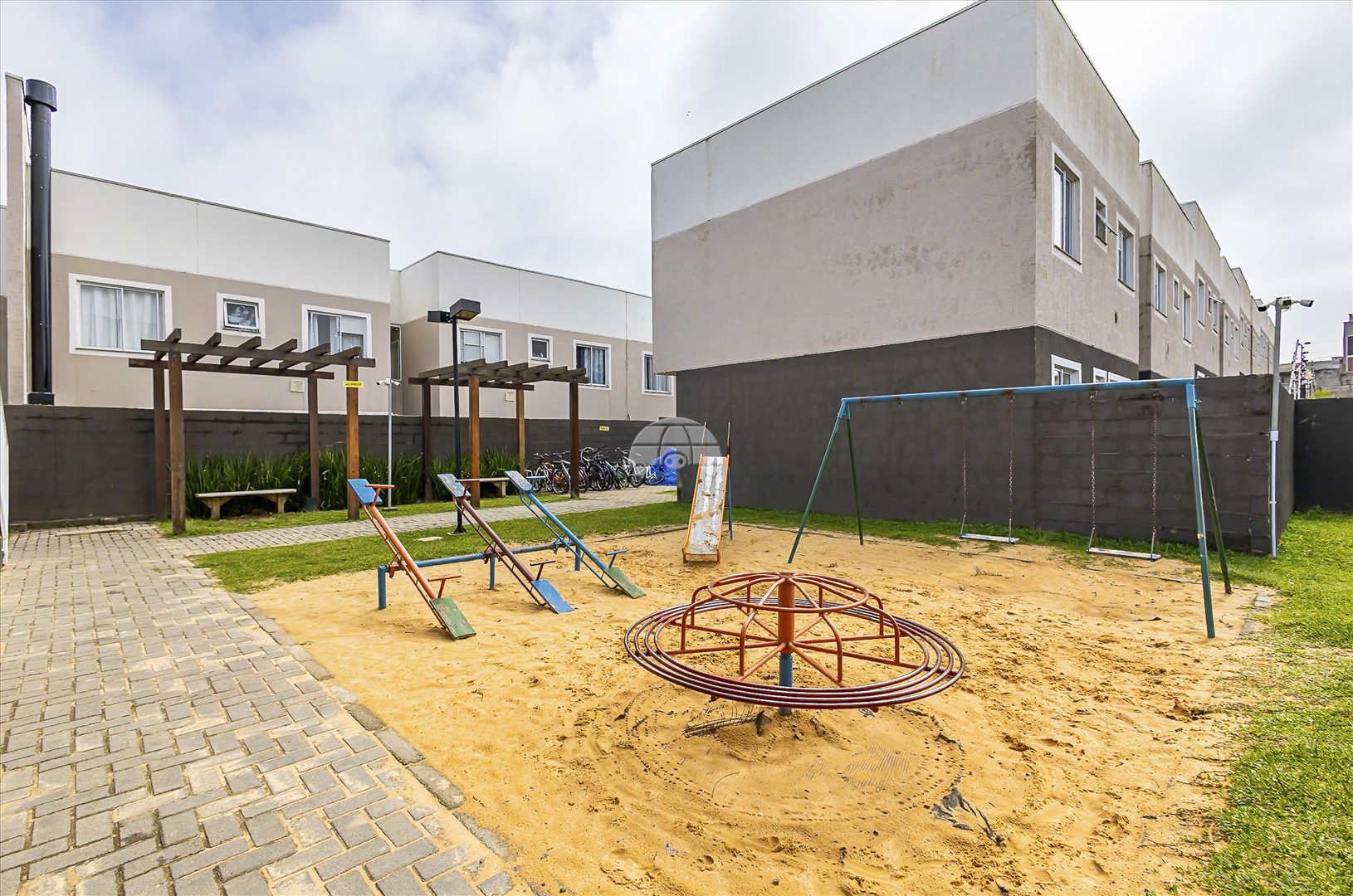 Apartamento à venda em Campina Da Barra, Araucária — Galvão Vendas - Imóveis a venda em Curitiba