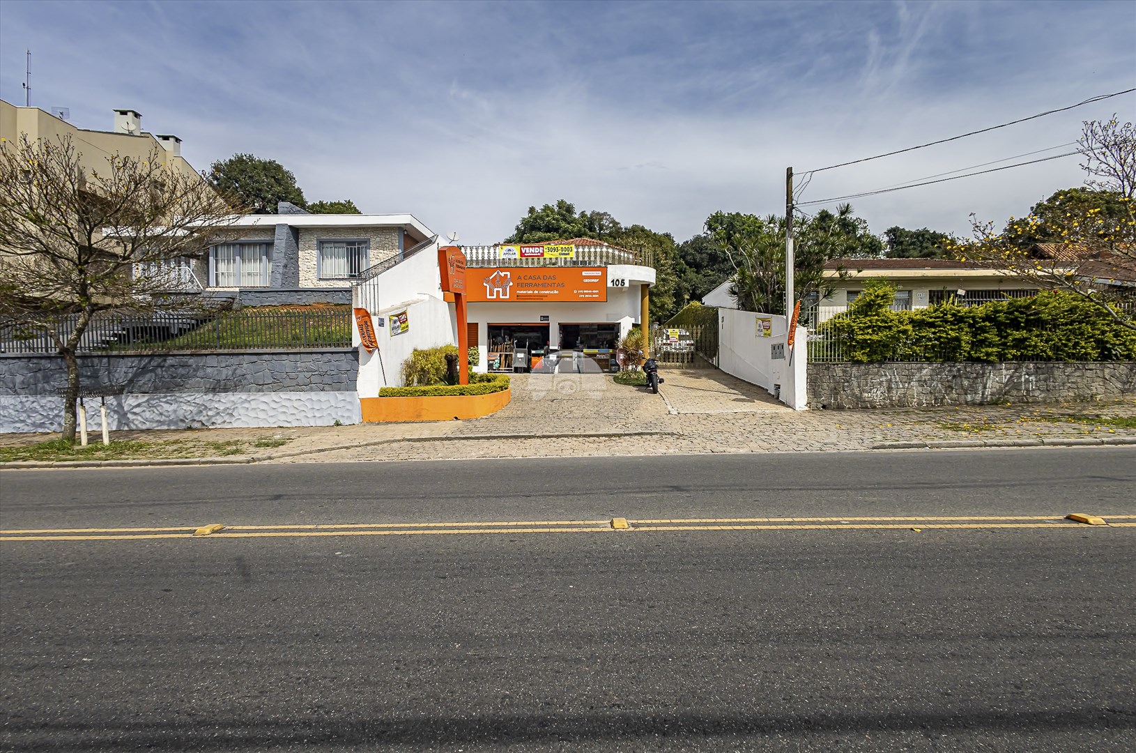 Casa à venda em Vista Alegre, Curitiba — Portal Chave Fácil