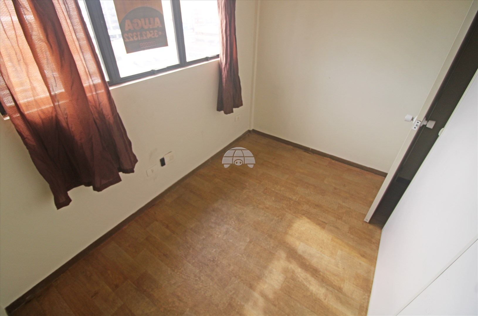 Sala/Conjunto Comercial à venda em Centro, Curitiba — Toyo Imóveis - Curitiba/PR