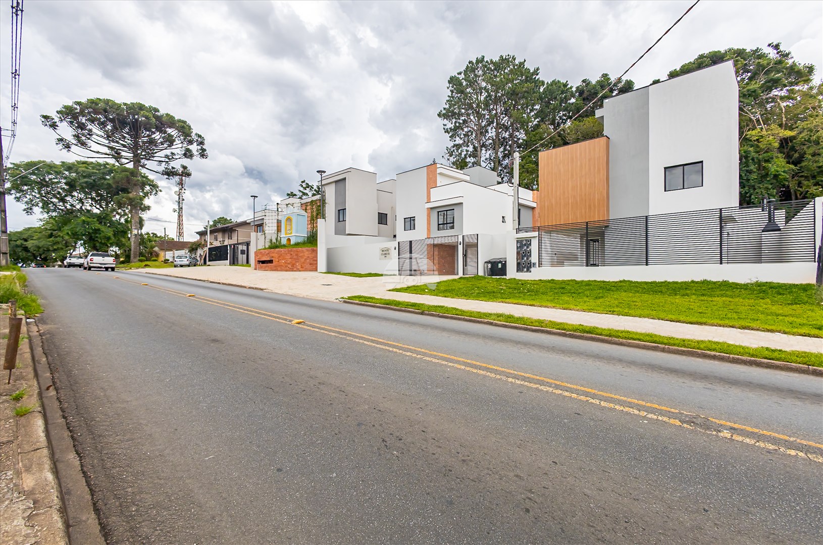 Casa à venda em Santa Cândida, Curitiba — Galvão Vendas - Imóveis a venda em Curitiba