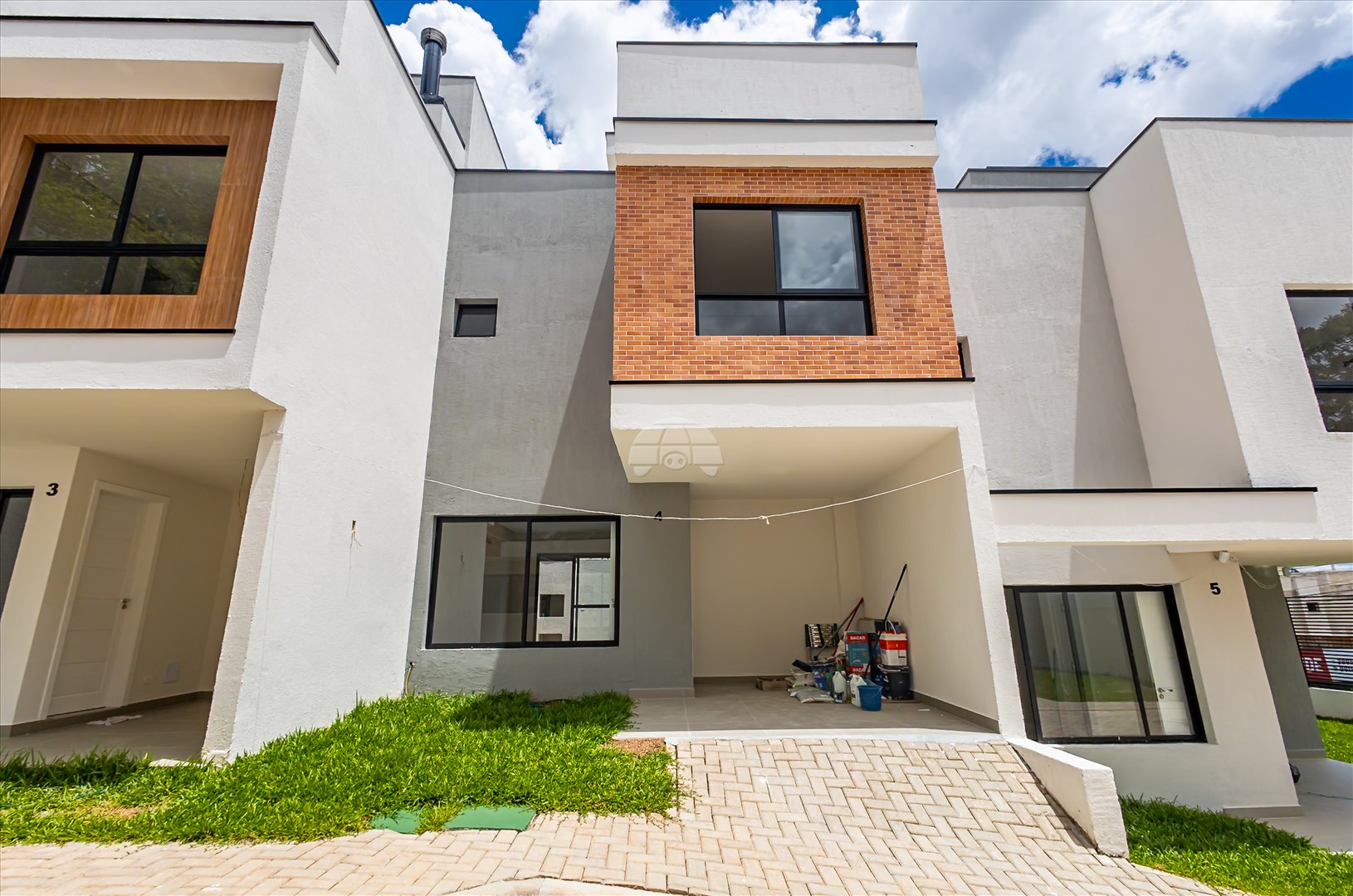 Casa à venda em Santa Cândida, Curitiba — Portal Chave Fácil