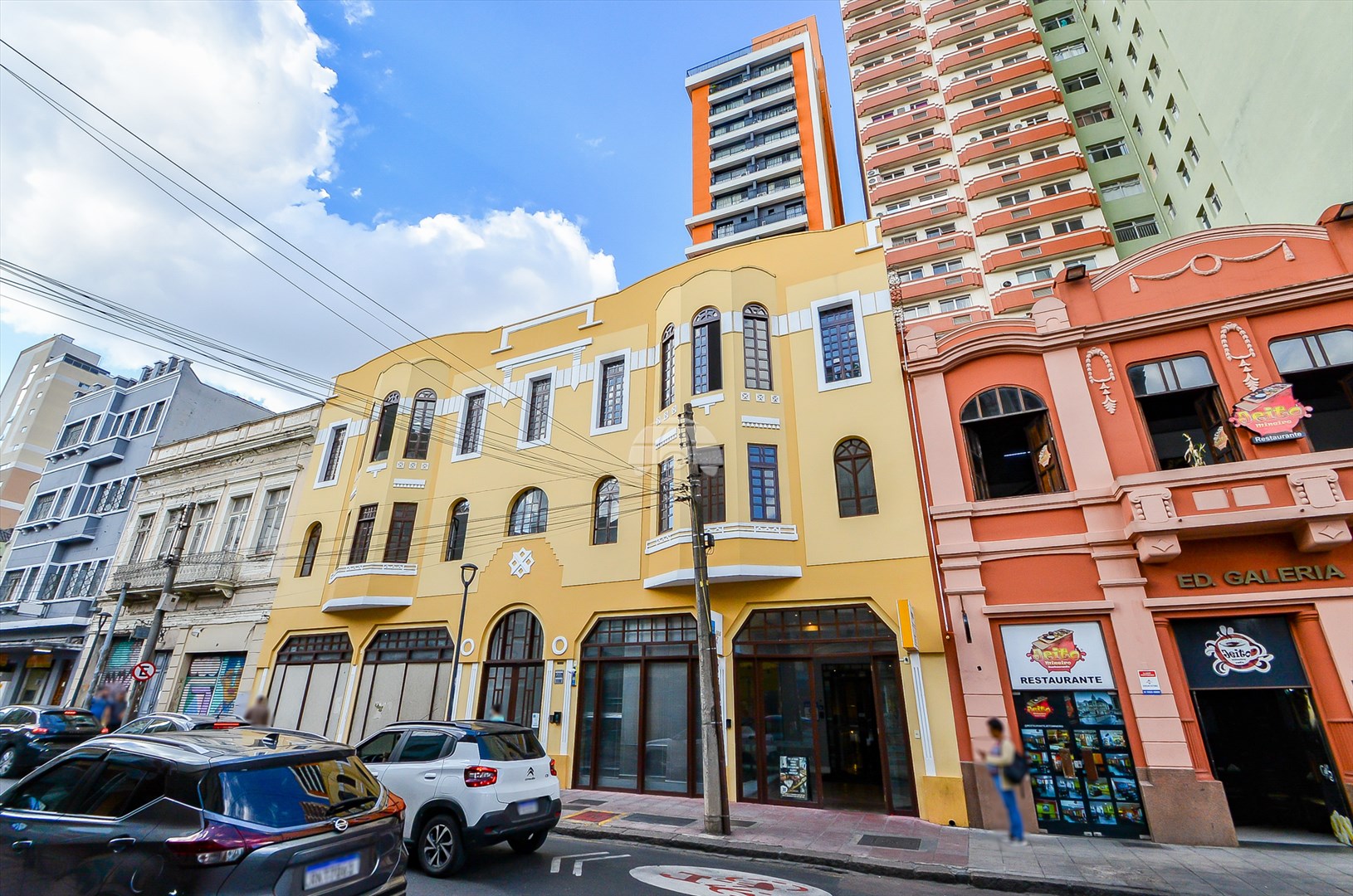 Apartamento à venda em Centro, Curitiba — Portal Chave Fácil