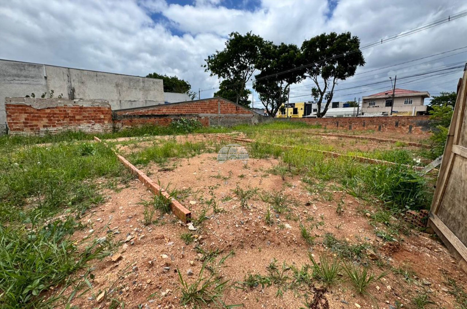 Terreno/Área à venda em Fazendinha, Curitiba — Portal Chave Fácil