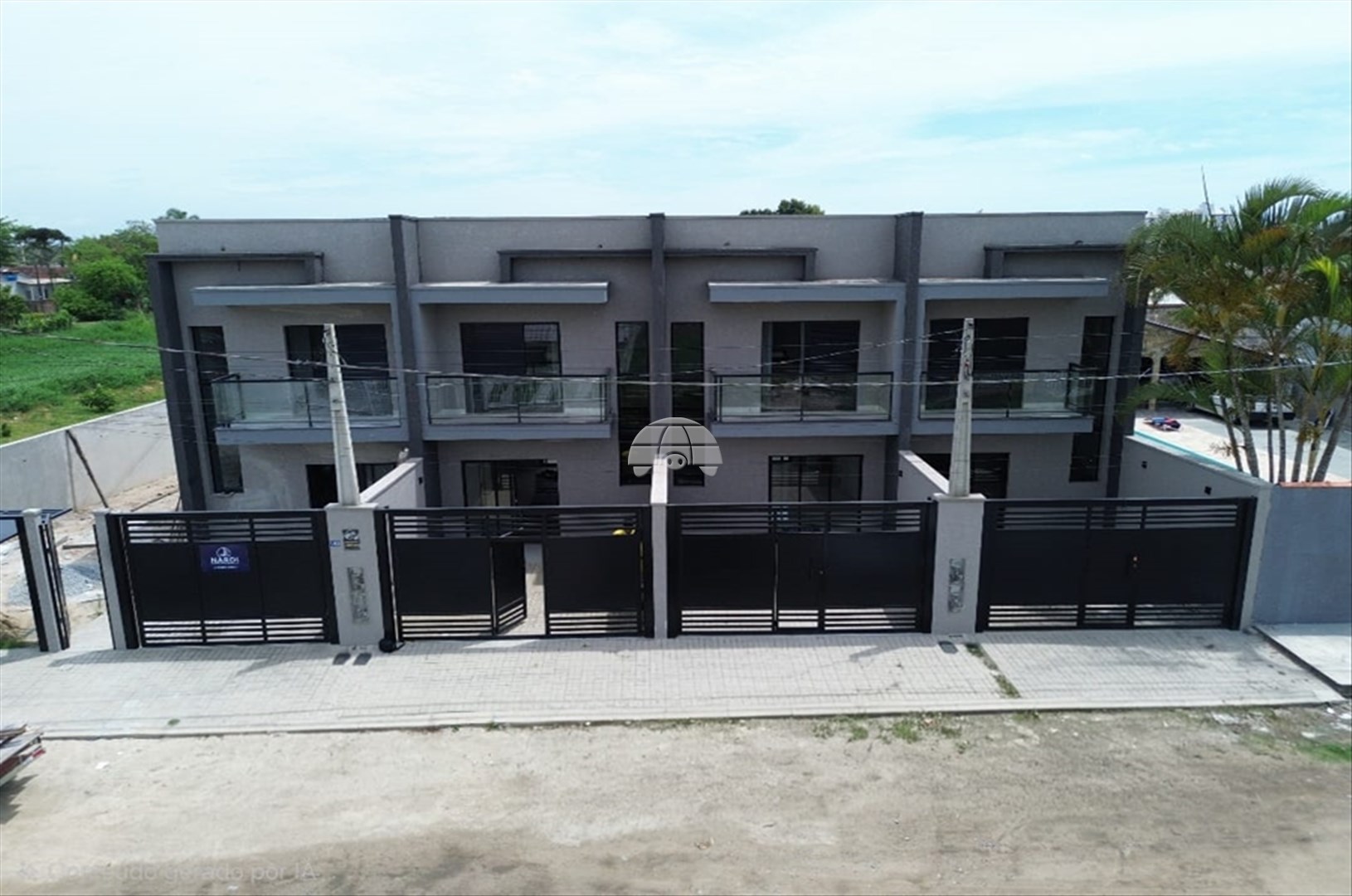 Sobrado à venda em Balneário Pequerê, Matinhos — Portal Chave Fácil