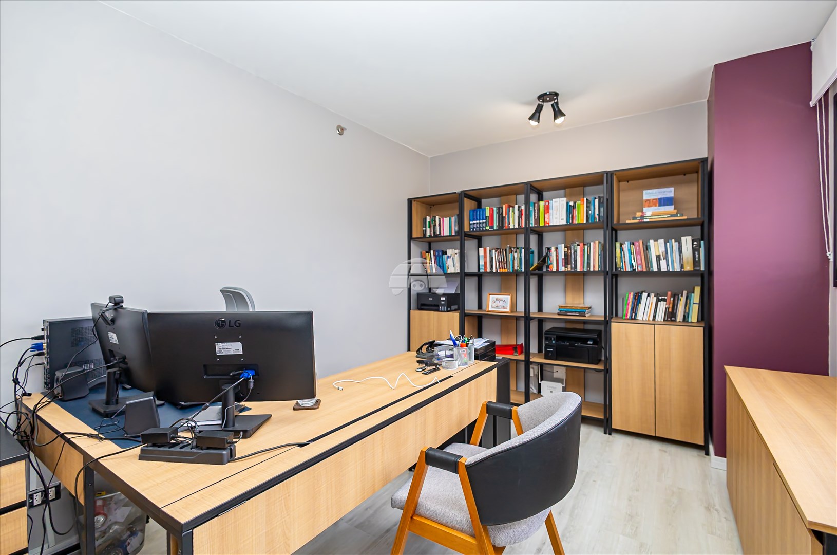 Sala/Conjunto Comercial à venda em Bacacheri, Curitiba — Portal Chave Fácil