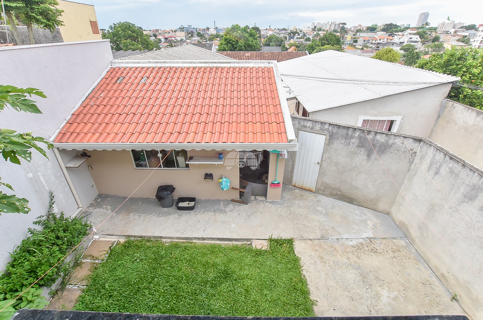 Casa à venda em Capão Raso, Curitiba — Galvão Vendas - Imóveis a venda em Curitiba