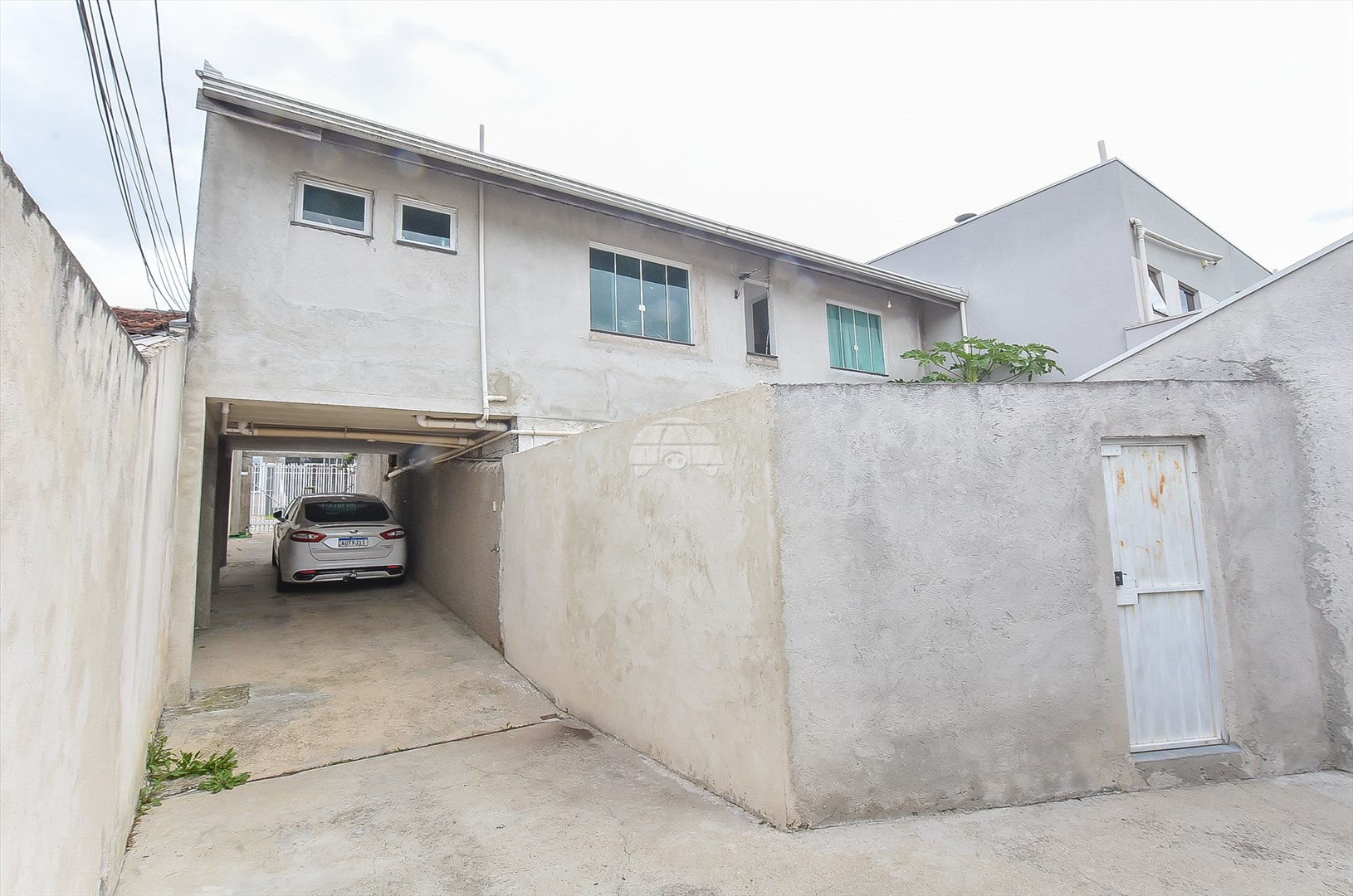 Casa à venda em Capão Raso, Curitiba — Galvão Vendas - Imóveis a venda em Curitiba