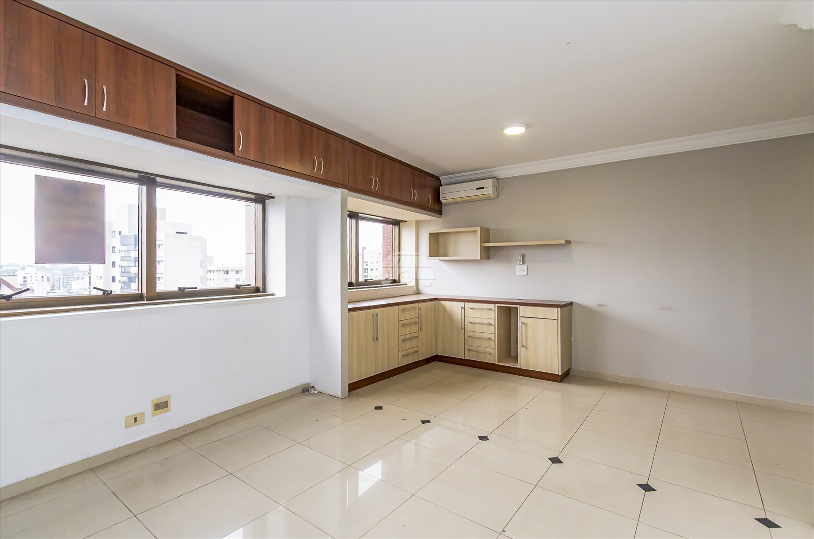 Sala/Conjunto Comercial à venda em Portão, Curitiba — Construa Assessoria Imobiliária